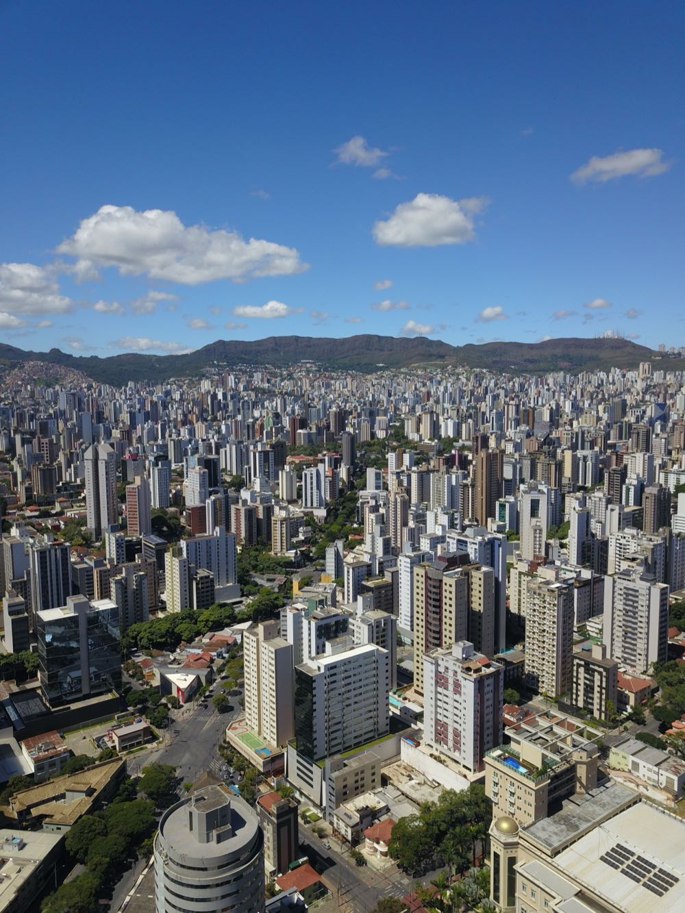Skyline aérea de Belo Horizonte, MG